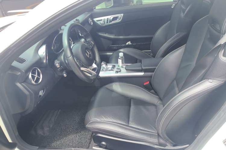 Used Mercedes-Benz SLC 2016 SLC 200 Fashion Model Left Front Seat