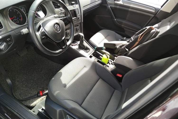 Used Volkswagen Golf 2016 1.6L Automatic Comfort Model
