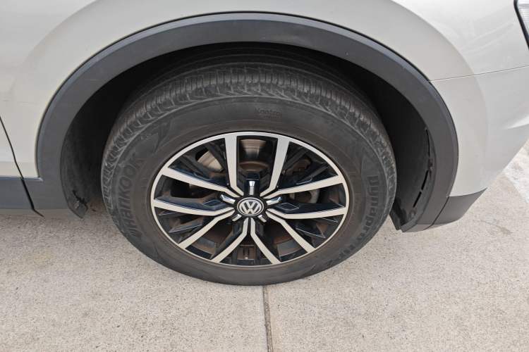 Used Volkswagen Tiguan L 2017 330TSI Automatic Two-Wheel Drive Luxury Edition