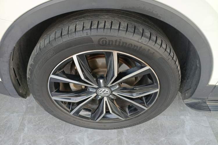 Used Volkswagen Tiguan L 2020 330TSI Automatic Two-Wheel Drive Smart Luxury Edition China VI Standard Left Front Wheel Hub