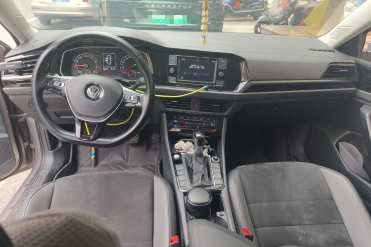 Used Volkswagen Sagitar 2019 280TSI DSG Luxury Model China V Emission Standard Center Console