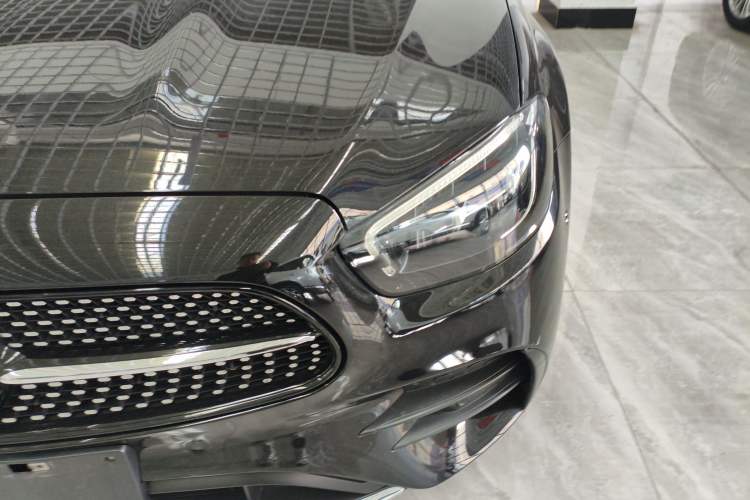 Used Mercedes-Benz E-Class 2021 E 300 L Sporty and Stylish Model