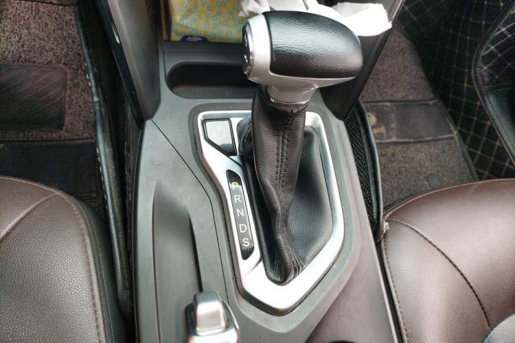 Used GAC Trumpchi GS4 2017 200T G-DCT Two-Wheel Drive Elite Edition Gear Lever