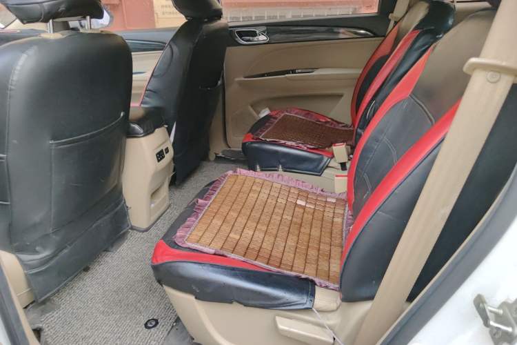 Used Baojun 730 2016 1.5L Manual Comfort Version 7 Seats China V Emission Standard
