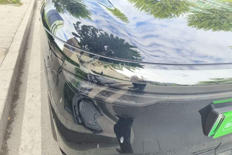 Used Zeekr 7X 2025 100 kWh Long-Range Rear-Wheel Drive with Intelligent Driving Features Right Front Headlight