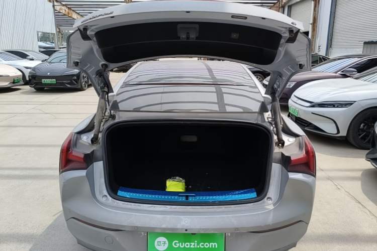 Used NETA S 2022 Extended-Range Version 1160 km Range Rear-Wheel Drive Mid-Grade
