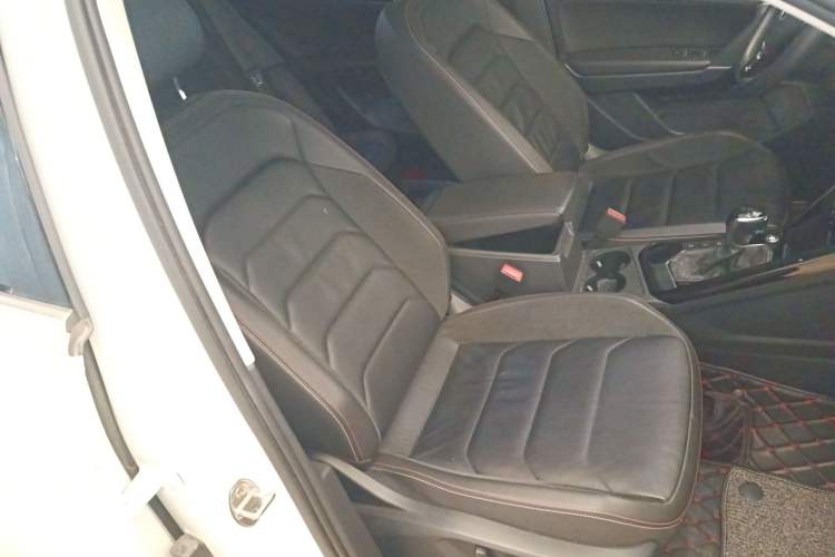 Used Volkswagen Tayron 2020 330TSI Two-Wheel Drive Luxury Smart Connectivity Version
