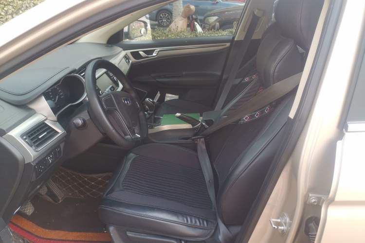 Used Geely Auto Emgrand GL 2017 1.8L Manual Elite Model
