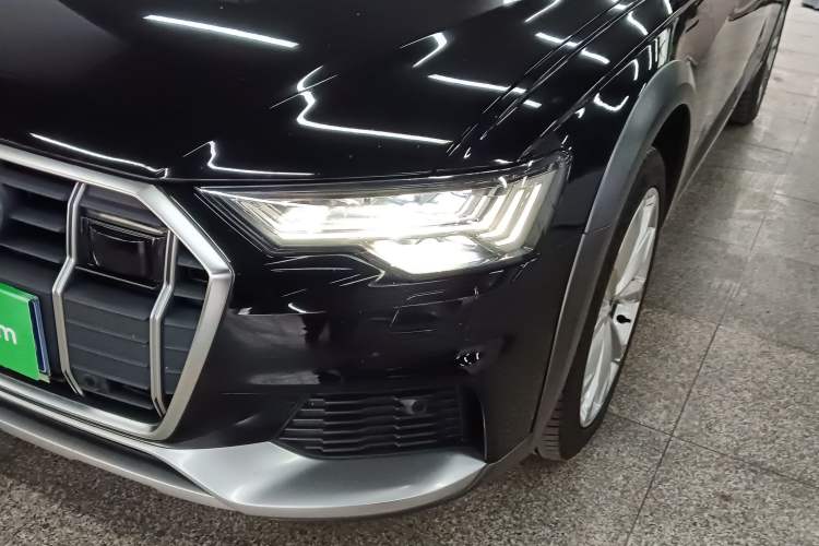 Used Audi A6 2022 allroad quattro Explorer 55 TFSI Prestige Off-Road Model