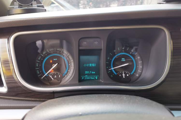 Used Buick GL8 2013 3.0L GT Luxury Business Haoya Edition