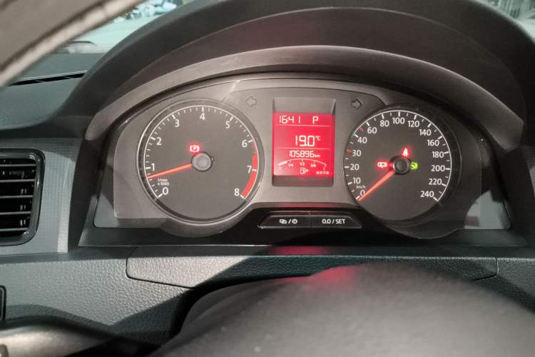 Used Volkswagen Santana 2015 1.6L Automatic Fashion Edition Instrument Cluster