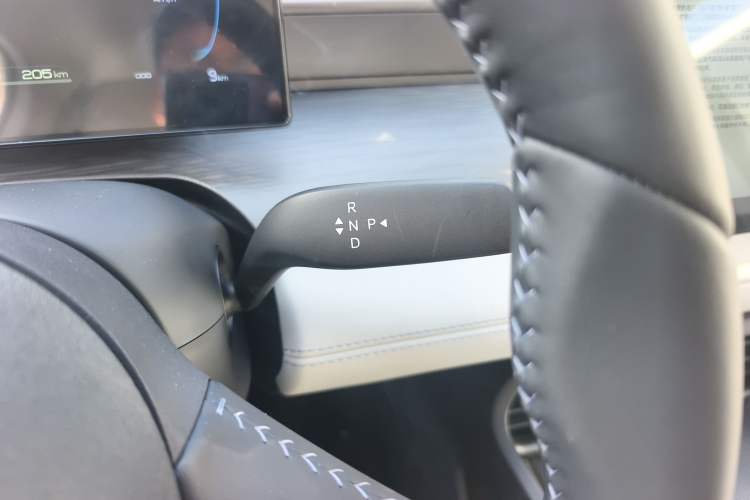 Used BYD Seal 05 DM-i 2026 DM-i 128KM Luxury Edition Gear Lever