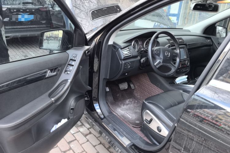 Used Mercedes-Benz R-Class 2014 R 400 4MATIC Business Model Driver Seat