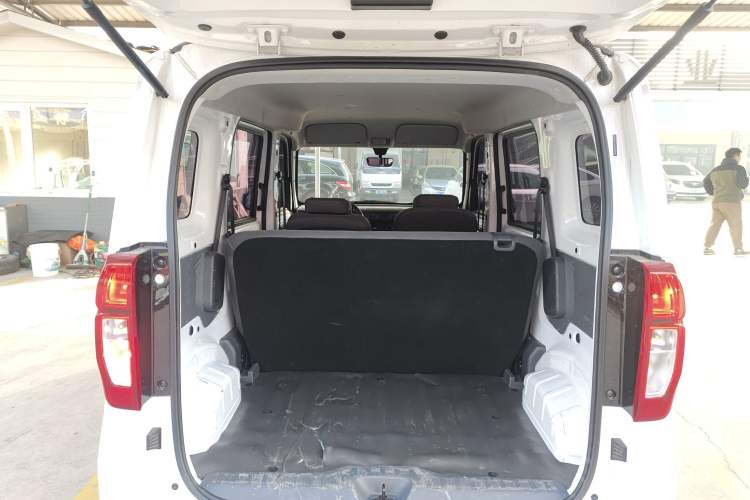 Used Wuling Zhiguang New Energy 2025 Comfort Model