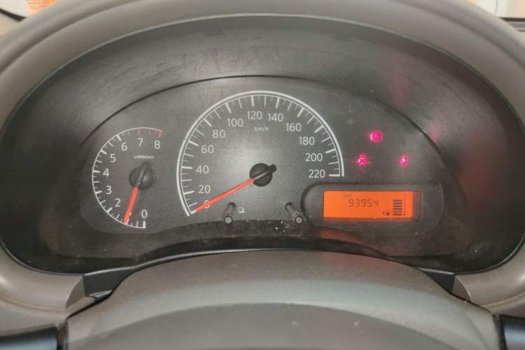 Used Nissan Sunny 2016 1.5XE Manual Leading Edition
