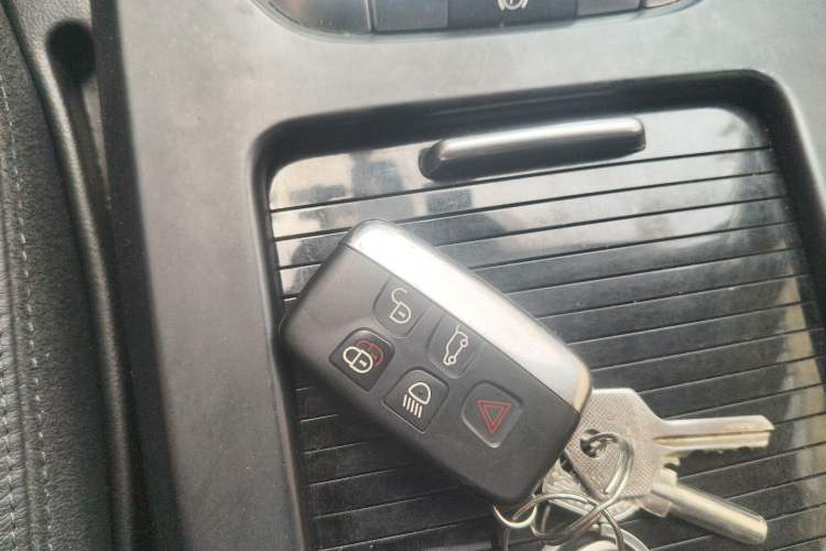 Used Land Rover Discovery Sport 2019 240 PS HSE Version China V Standard Vehicle Key