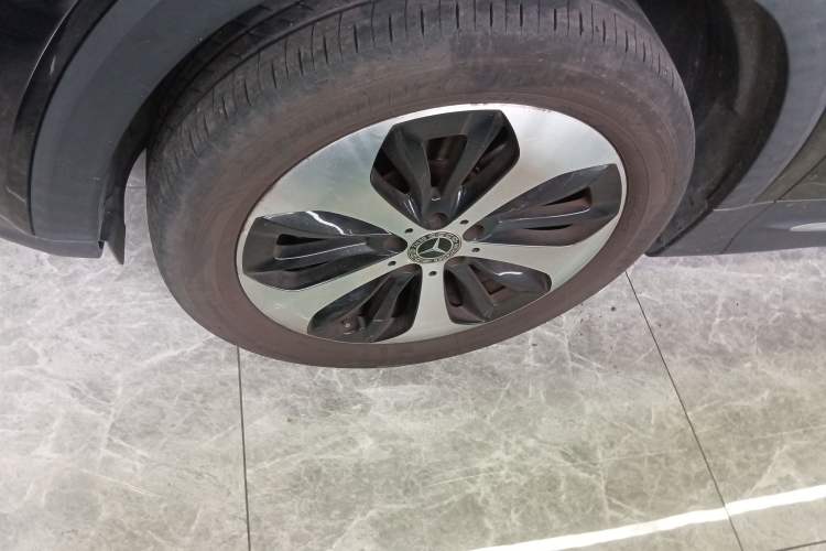 Used Mercedes-Benz GLB 2023 GLB 220 Fashion Model Exterior 4