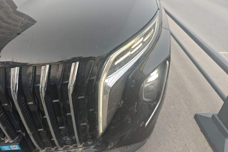 Used Hongqi HS7 PHEV 2024 2.0T PHEV Four-Wheel Drive Flagship Edition 7 Seats
