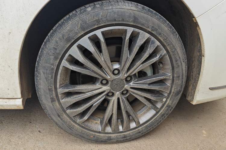 Used Dongfeng Aeolus Yixuan MAX 2021 1.5T Starry Edition Right Front Wheel Hub