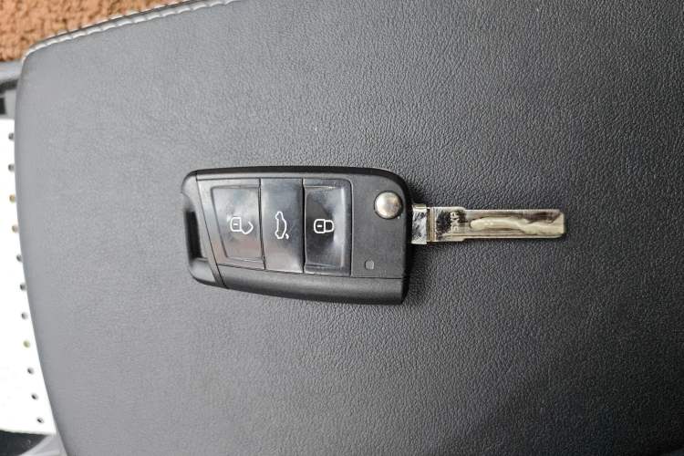 Used Skoda Superb 2016 TSI330 DSG Innovation Edition
