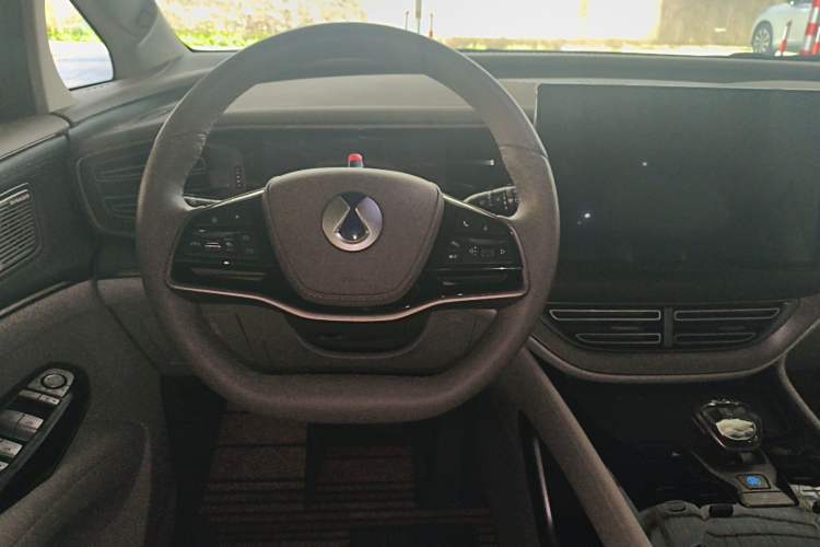 Used Denza D9 2022 DM-i 970 Four-Wheel Drive Flagship Model