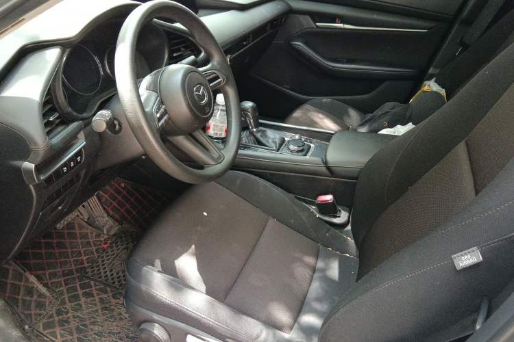 Used Mazda 3 Axela 2021 1.5L Automatic ZhiMei Edition