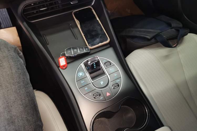 Used BYD Seal 05 DM-i 2025 DM-i Smart Drive 55KM Luxury Model Gear Lever