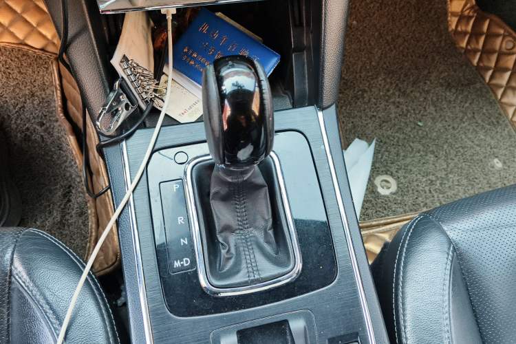 Used Subaru Outback 2015 2.5i Luxury Navigation Edition Gear Lever