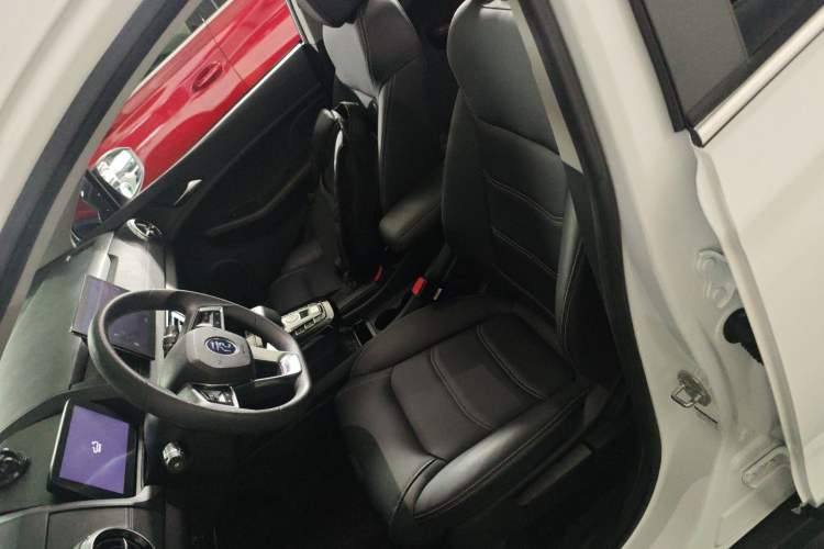 Used BYD Yuan New Energy 2019 EV360 Smart Connect Enjoyment Model Left Front Seat