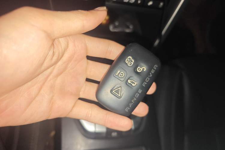 Used Land Rover Discovery Sport 2016 2.0T SE
