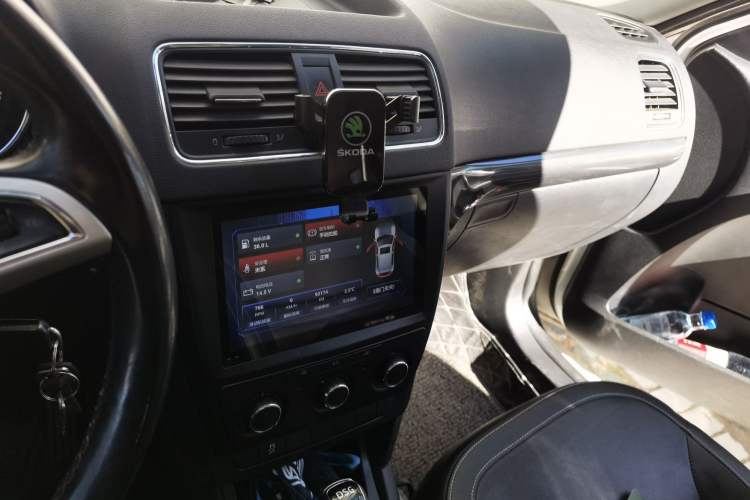 Used Skoda Yeti 2017 TSI280 DSG Car Enjoy Brothers Edition