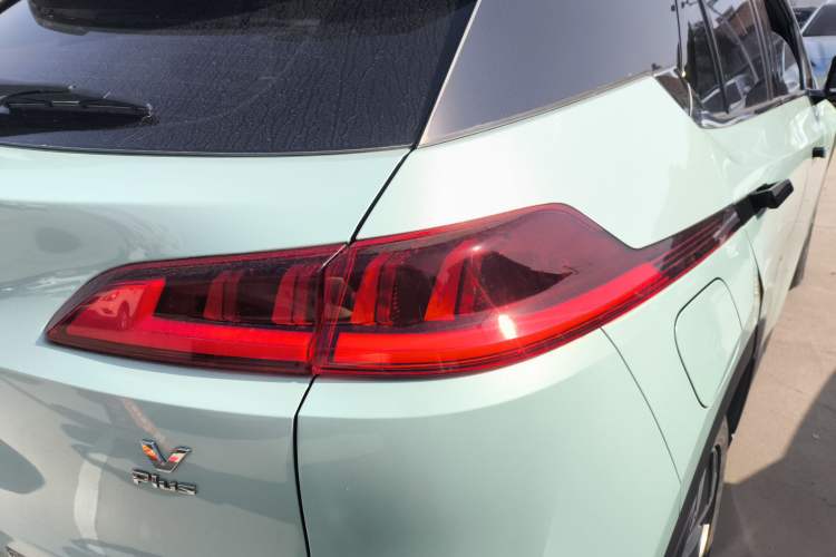 Used AION V 2021 Plus 70 Smart Edition Lithium Iron Phosphate Right Rear Taillight