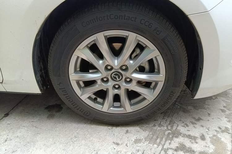 Used Mazda 3 Axela 2017 Sedan 1.5L Automatic Comfort Model Emission Standard China V Right Front Wheel Hub