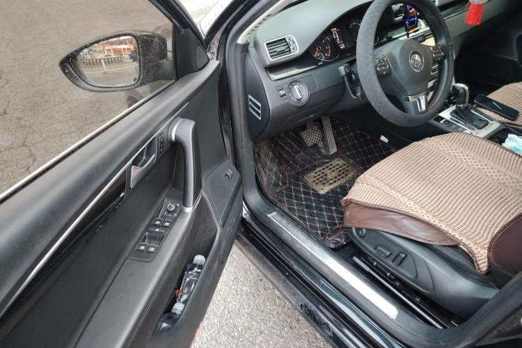 Used Volkswagen Magotan 2016 1.8TSI Luxury Comfort Model