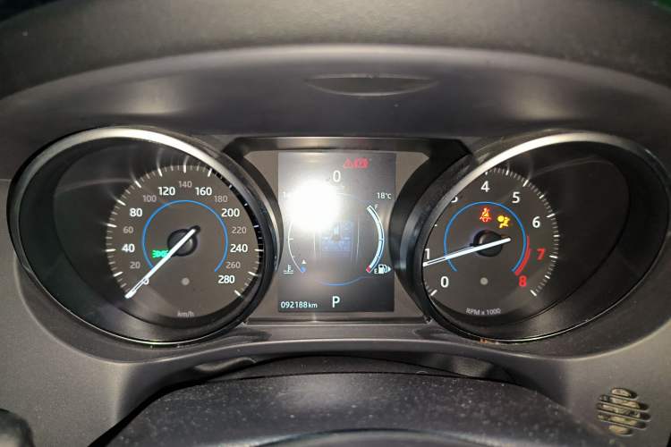 Used Jaguar F-PACE 2016 2.0T Two-Wheel Drive Urban Luxury Edition