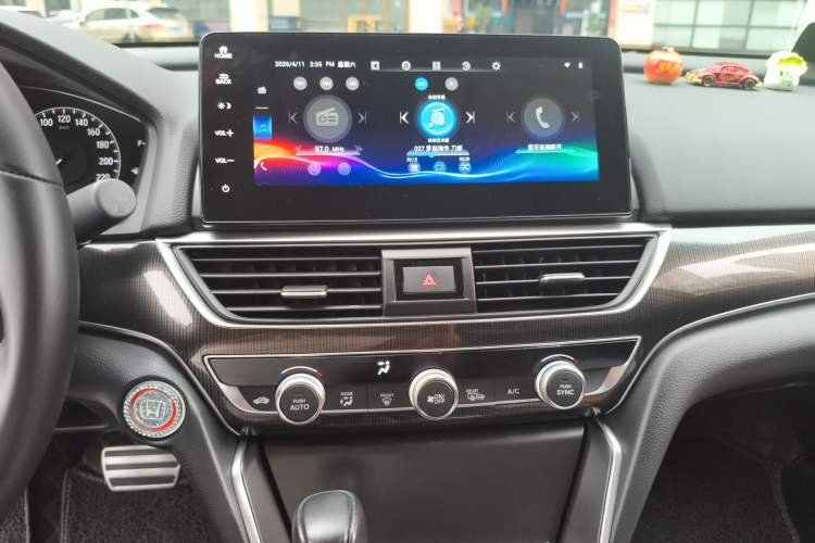 Used Honda Accord 2022 260TURBO Phantom Night · Prestige Edition Audio And AC Panel