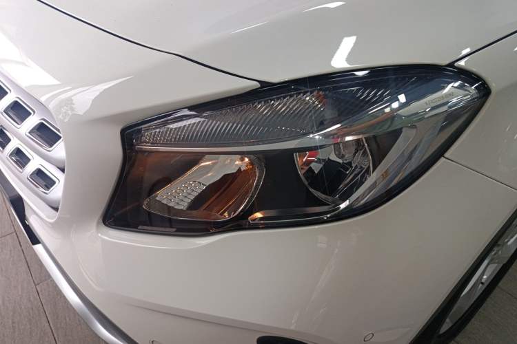 Used Mercedes-Benz GLA 2018 GLA 200 Sport Edition Left Front Headlight