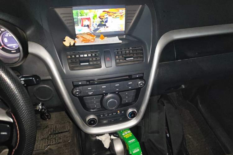 Used Bestune X80 2013 2.0L automatic comfort version
