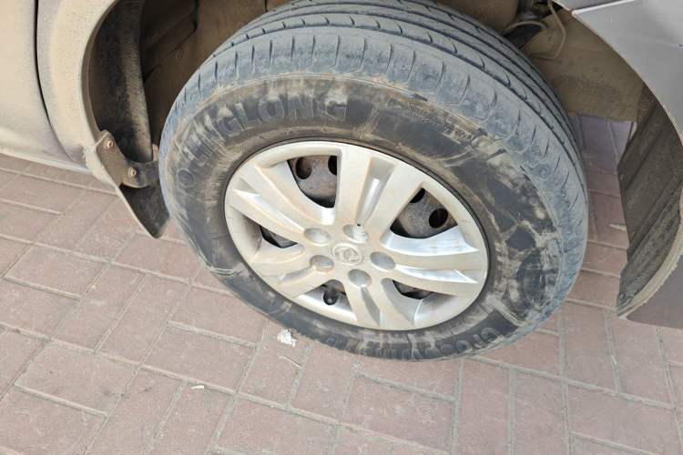 Used FORTHING Lingzhi 2016 M3L 1.6L 7-Seater Comfort Model
