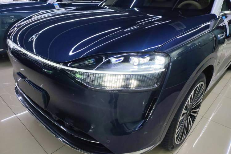 Used Hima AITO M9 2025 Extended-Range Ultra Version 52 kWh 5-Seater Edition Left Front Headlight