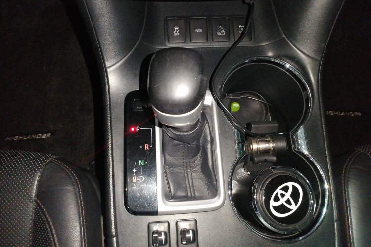 Used Toyota Highlander 2015 2.0T Four-Wheel Drive Luxury Edition 7-Seater