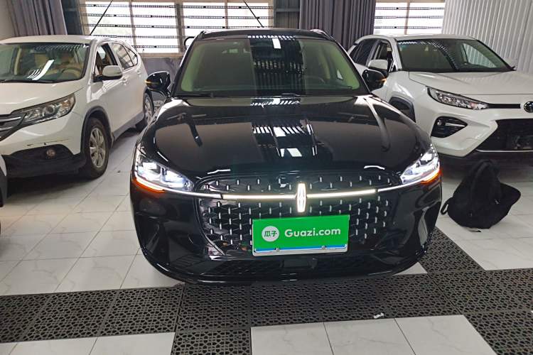 Used Lincoln Corsair 2024 1.5T Two-Wheel Drive Luxury Hybrid Version Front