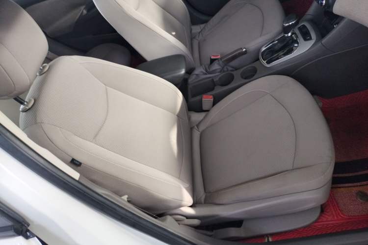 Used Chevrolet Cruze 2016 1.5L Automatic Stylish Sunroof Version
