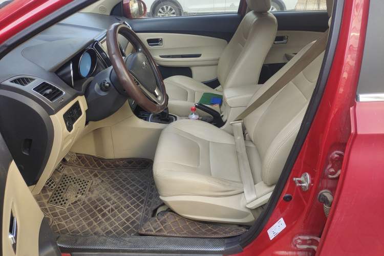 Used Chery E3 2013 1.5L Manual Fashion Model
