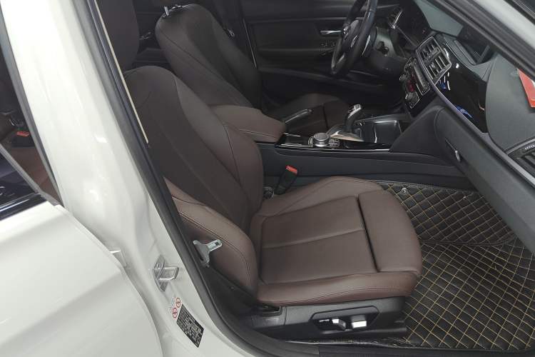 Used BMW 3 Series 2018 320Li Leading Model M Sport Package
