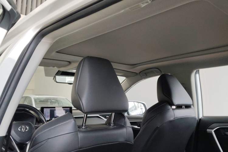 Used Toyota Wildlander 2023 Dual-Motor 2.5L E-CVT Four-Wheel Drive Prestige Edition Headliner