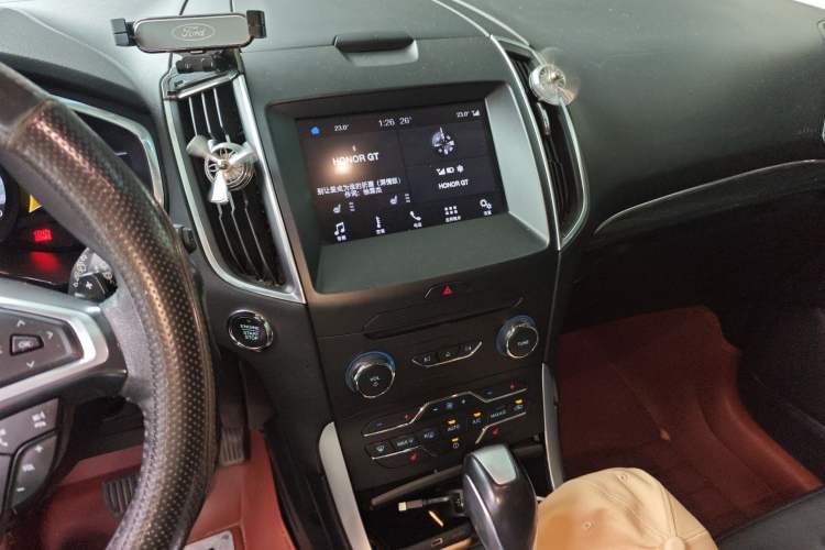 Used Ford Edge 2016 EcoBoost 245 Two-Wheel-Drive Titanium 7-Seater
