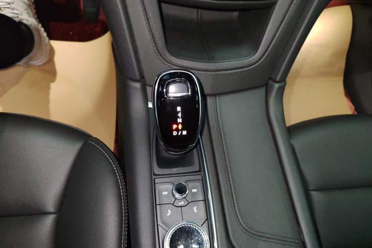 Used Cadillac XT6 2022 2.0T Six-Seater Four-Wheel-Drive Luxury Version