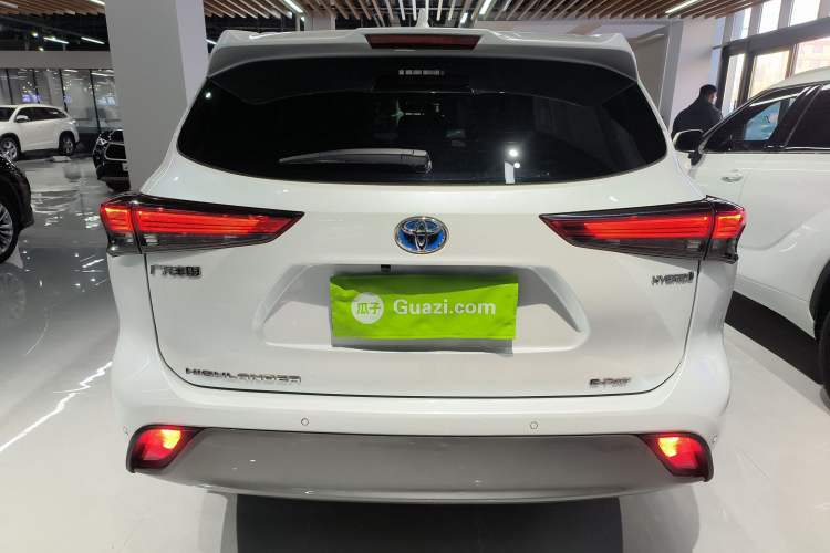 Used Toyota Highlander 2022 Dual-Engine 2.5L Four-Wheel Drive Prestige Version 7 Seats
