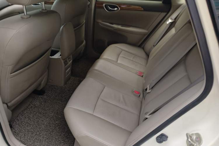 Used Nissan Sylphy 2014 1.6XV CVT Deluxe Edition
